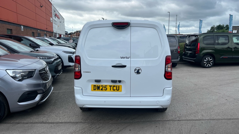 Vauxhall Combo Cargo Combo Xl Diesel 1.5 Turbo D 100ps Pro H1 Van - Image 11