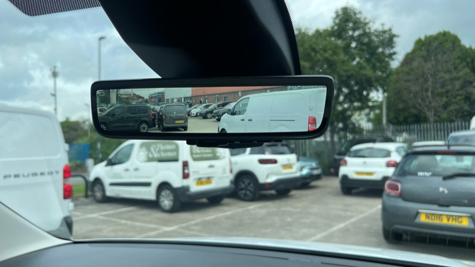 Vauxhall Combo Cargo Combo Xl Diesel 1.5 Turbo D 100ps Pro H1 Van - Image 21