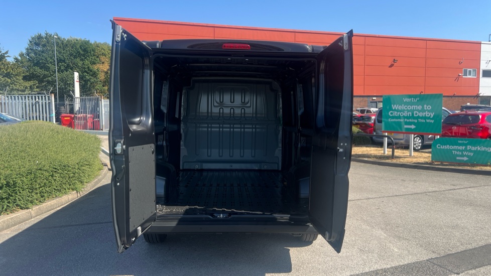 Citroen Relay 3500 L2 Diesel 2.2 BlueHDi 140 H1 Van Enterprise - Image 3