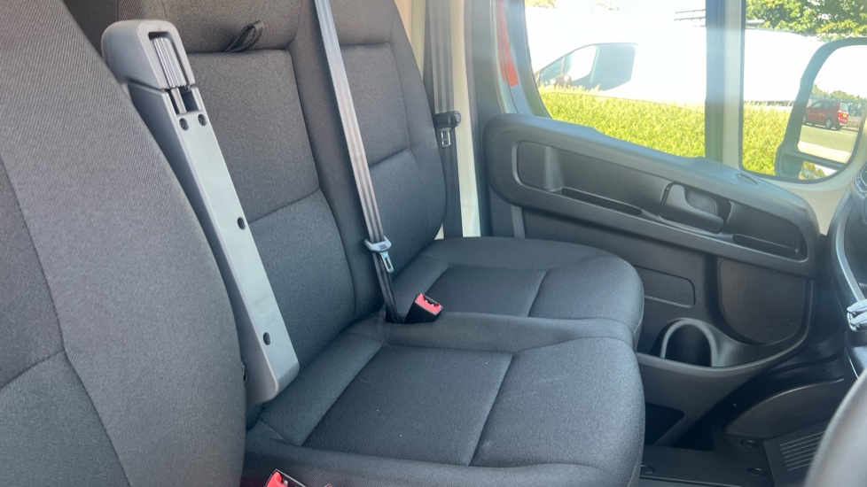 Citroen Relay 3500 L2 Diesel 2.2 BlueHDi 140 H1 Van Enterprise - Image 13