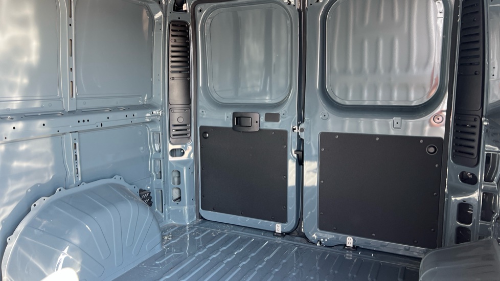 Citroen Relay 3500 L2 Diesel 2.2 BlueHDi 140 H1 Van Enterprise - Image 14