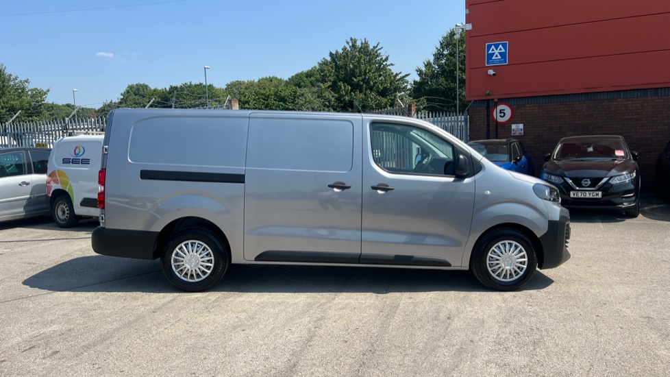 Citroen Dispatch Xl Diesel 1.5 D 120ps Van Enterprise - Image 9