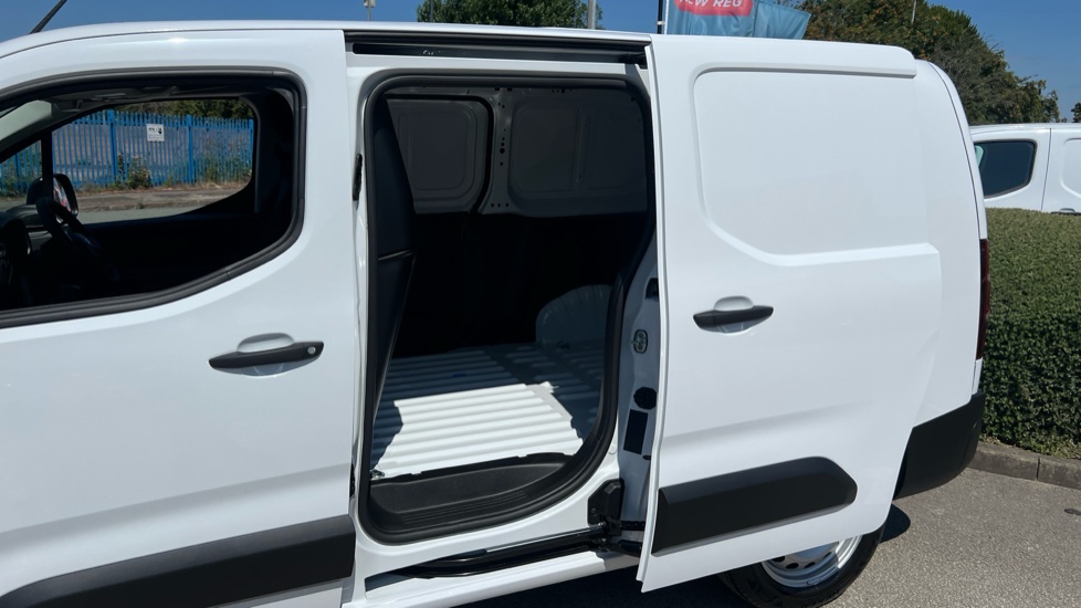 Citroen Berlingo Xl Diesel 1.5 D 100ps Van Enterprise Plus - Image 5