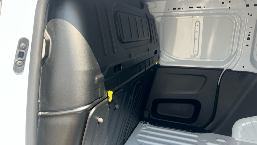 Citroen Berlingo M Diesel 1.5 D 100ps Van Driver - Image 18