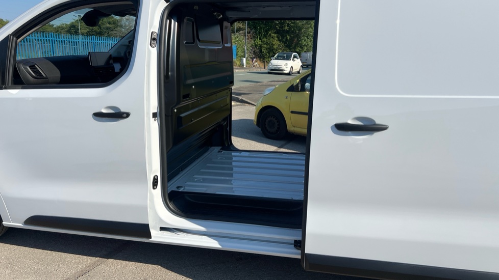 Citroen Dispatch M Diesel 1.5 D 120ps Van Enterprise - Image 5