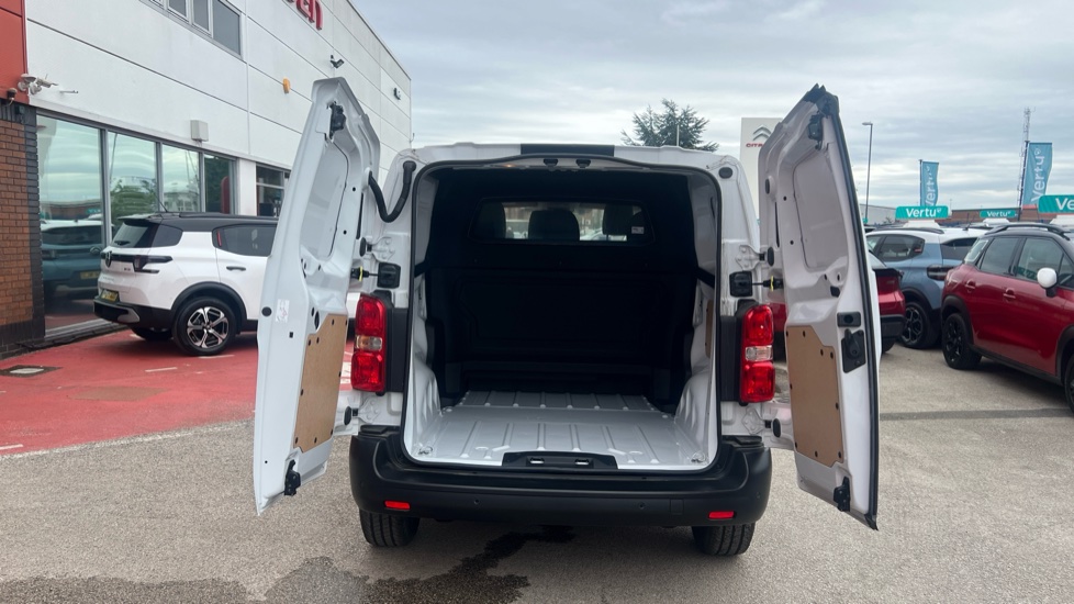 Citroen Dispatch M Diesel 2.0 BlueHDi 145ps Crew Van Enterprise - Image 12