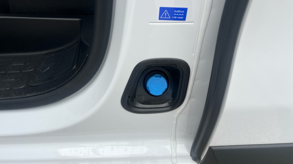 Citroen Dispatch M Diesel 2.0 BlueHDi 145ps Crew Van Enterprise - Image 33
