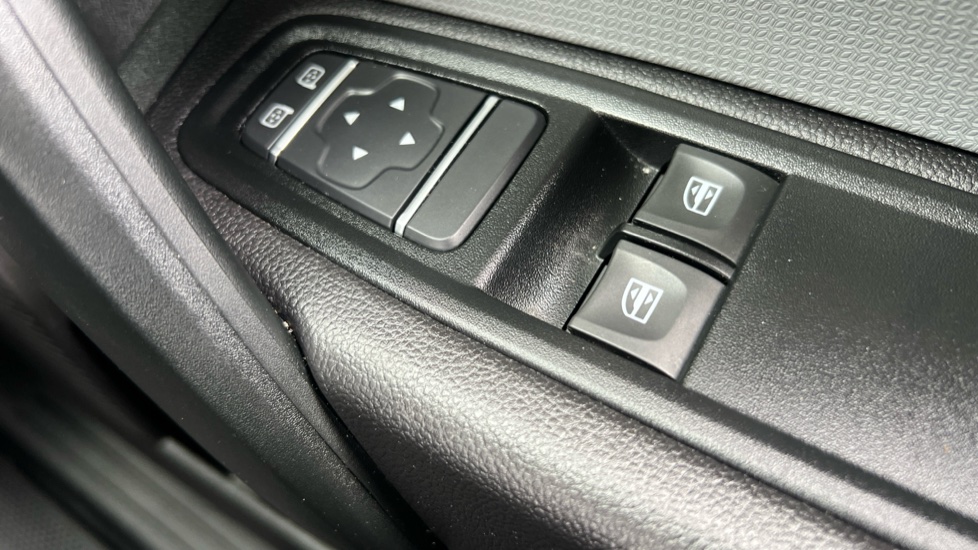 Renault Kangoo L2 Diesel LL21 Blue dCi 95 Advance [Safety] Van - Image 30