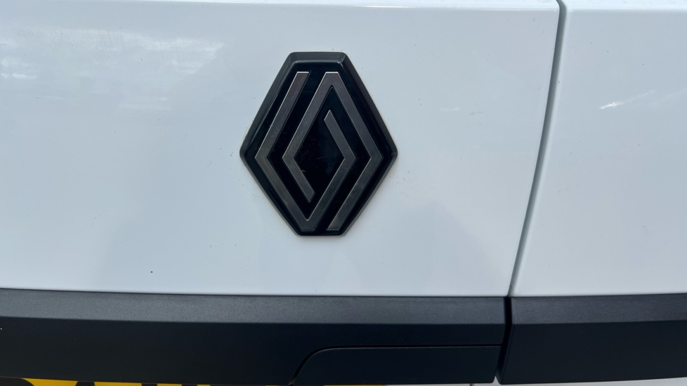 Renault Kangoo L2 Diesel LL21 Blue dCi 95 Advance [Safety] Van - Image 32