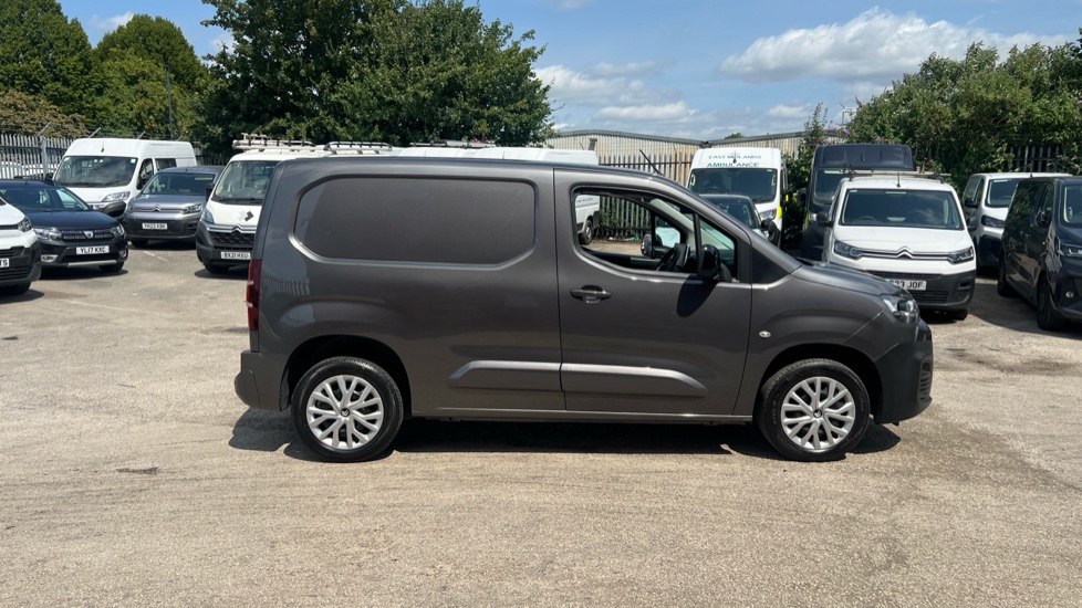 Citroen Berlingo M Diesel 1.5 BlueHDi 1000Kg Driver Ed 100ps 6 Speed [S/S] - Image 9