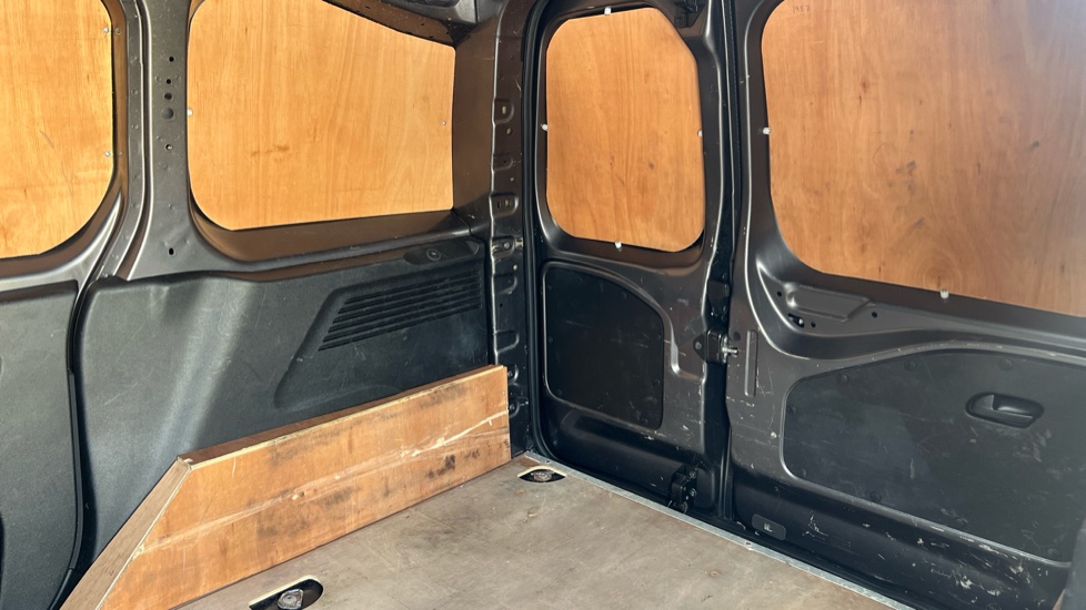 Citroen Berlingo M Diesel 1.5 BlueHDi 1000Kg Driver Ed 100ps 6 Speed [S/S] - Image 14