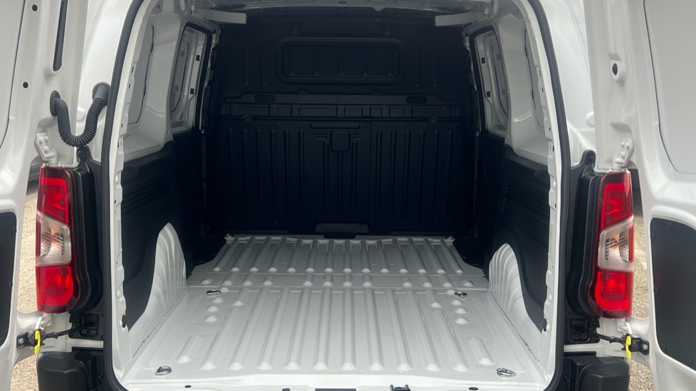 Citroen Berlingo Xl Diesel 1.5 BlueHDi 100ps Van Enterprise - Image 3