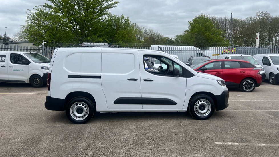 Citroen Berlingo Xl Diesel 1.5 BlueHDi 100ps Van Enterprise - Image 9