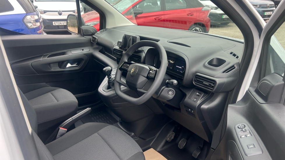 Citroen Berlingo Xl Diesel 1.5 BlueHDi 100ps Van Enterprise - Image 16
