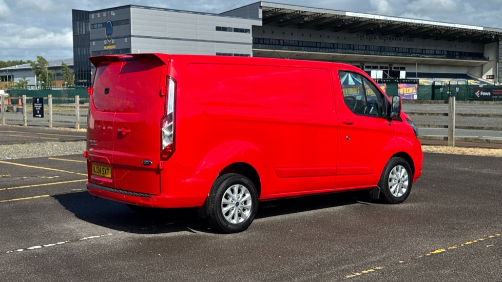 Ford Transit Custom 280 L1 Diesel Fwd 2.0 EcoBlue 130ps Low Roof Limited Van - Image 10