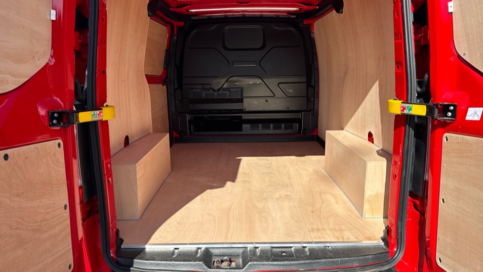 Ford Transit Custom 280 L1 Diesel Fwd 2.0 EcoBlue 130ps Low Roof Limited Van - Image 12