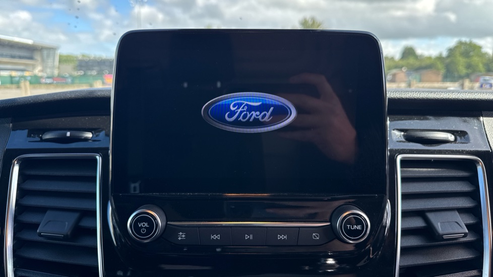 Ford Transit Custom 280 L1 Diesel Fwd 2.0 EcoBlue 130ps Low Roof Limited Van - Image 15