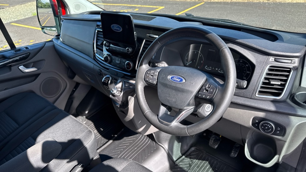 Ford Transit Custom 280 L1 Diesel Fwd 2.0 EcoBlue 130ps Low Roof Limited Van - Image 16
