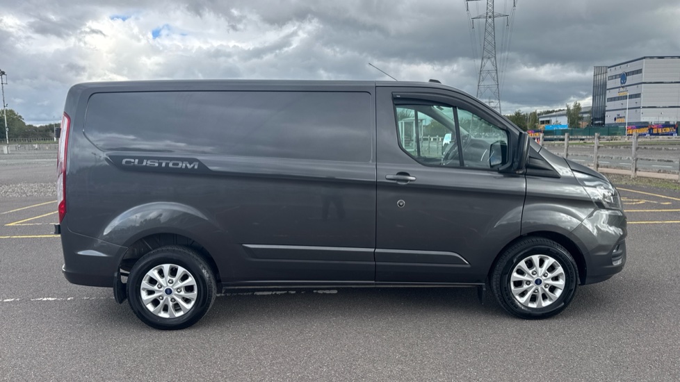 Ford Transit Custom 280 L1 Diesel Fwd 2.0 EcoBlue 170ps Low Roof Limited Van Auto - Image 9