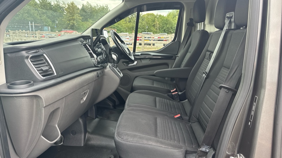 Ford Transit Custom 280 L1 Diesel Fwd 2.0 EcoBlue 170ps Low Roof Limited Van Auto - Image 13