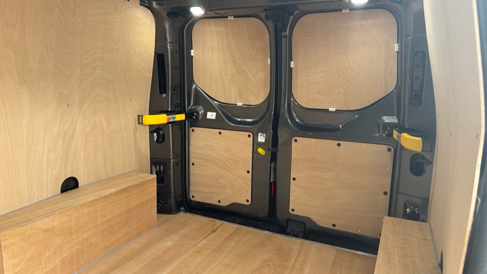 Ford Transit Custom 280 L1 Diesel Fwd 2.0 EcoBlue 170ps Low Roof Limited Van Auto - Image 14