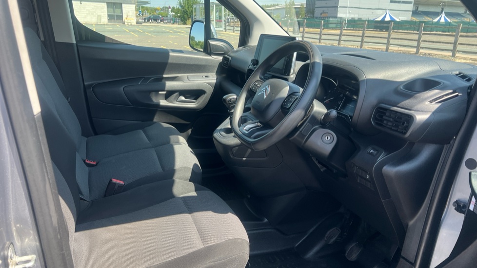 Citroen Berlingo M Petrol 1.2 PureTech 1000Kg Driver 110ps [Start stop] - Image 6