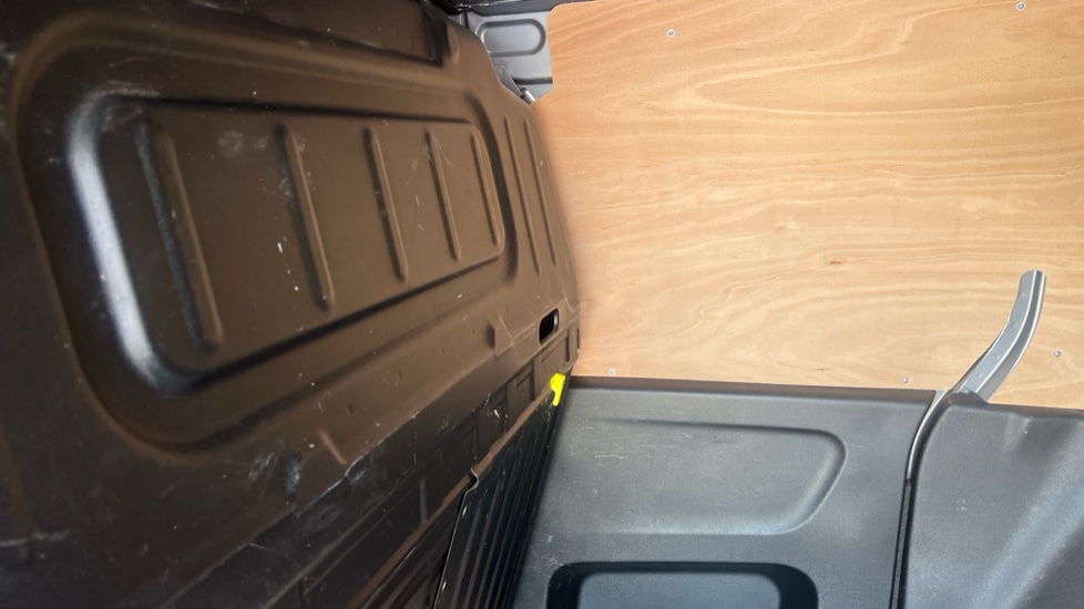 Citroen Berlingo M Petrol 1.2 PureTech 1000Kg Driver 110ps [Start stop] - Image 18