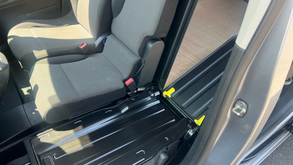 Citroen Berlingo M Petrol 1.2 PureTech 1000Kg Driver 110ps [Start stop] - Image 36