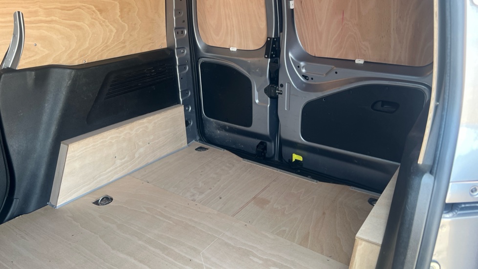 Citroen Berlingo M Petrol 1.2 PureTech 1000Kg Driver 110ps [Start stop] - Image 38