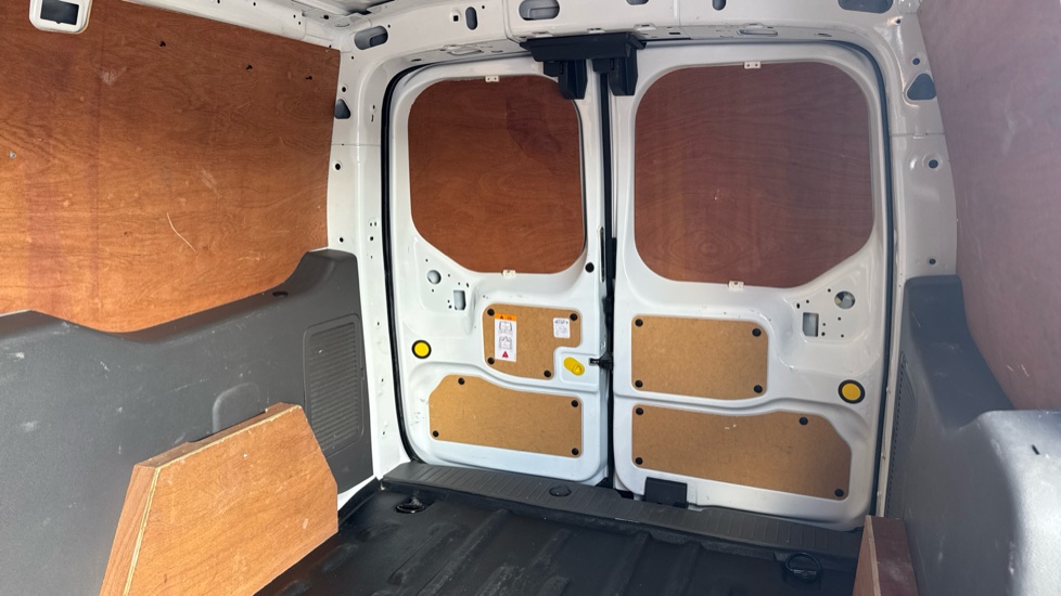 Ford Transit Connect 240 L2 Diesel 1.5 EcoBlue 120ps Trend Van - Image 14