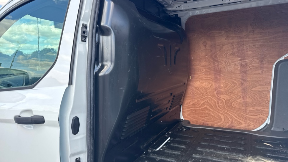 Ford Transit Connect 240 L2 Diesel 1.5 EcoBlue 120ps Trend Van - Image 18
