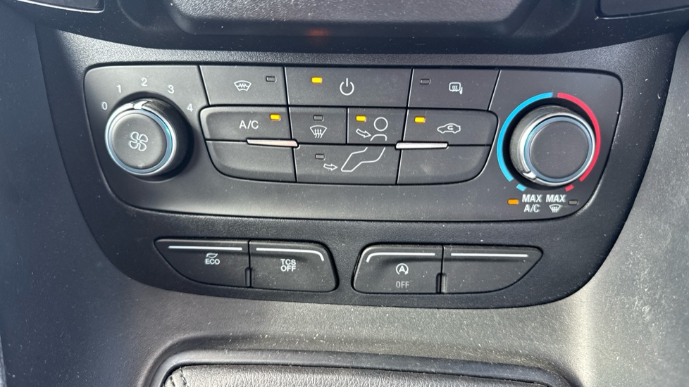 Ford Transit Connect 240 L2 Diesel 1.5 EcoBlue 120ps Trend Van - Image 33