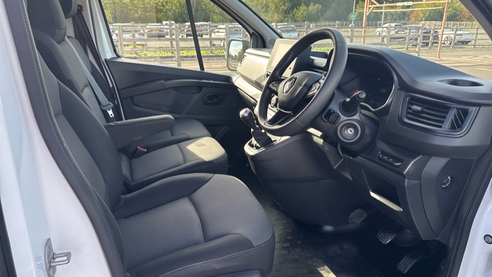 Renault Trafic Lwb Diesel LL30 Blue dCi 130 Advance [Safety] Van - Image 6
