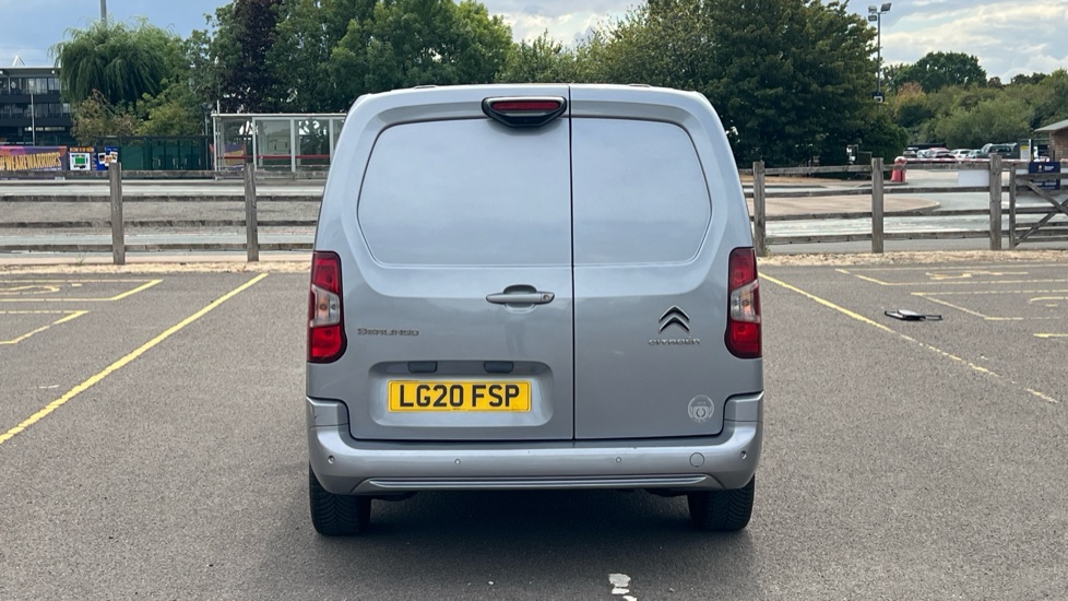 Citroen Berlingo Xl Diesel 1.5 BlueHDi 950Kg Driver 130ps EAT8 [Start Stop] - Image 11