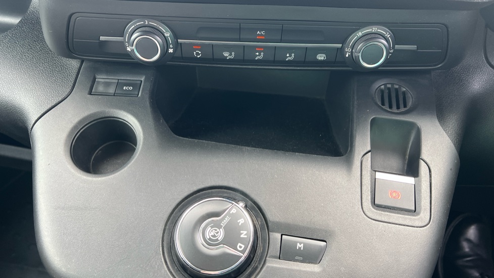 Citroen Berlingo Xl Diesel 1.5 BlueHDi 950Kg Driver 130ps EAT8 [Start Stop] - Image 29