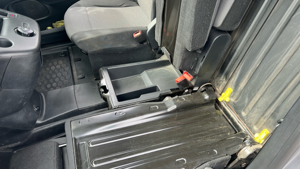 Citroen Berlingo Xl Diesel 1.5 BlueHDi 950Kg Driver 130ps EAT8 [Start Stop] - Image 37