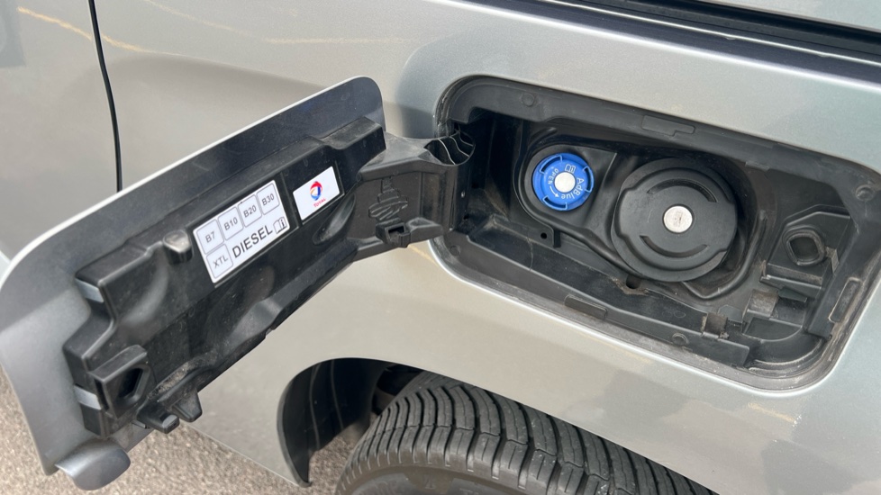 Citroen Berlingo Xl Diesel 1.5 BlueHDi 950Kg Driver 130ps EAT8 [Start Stop] - Image 40