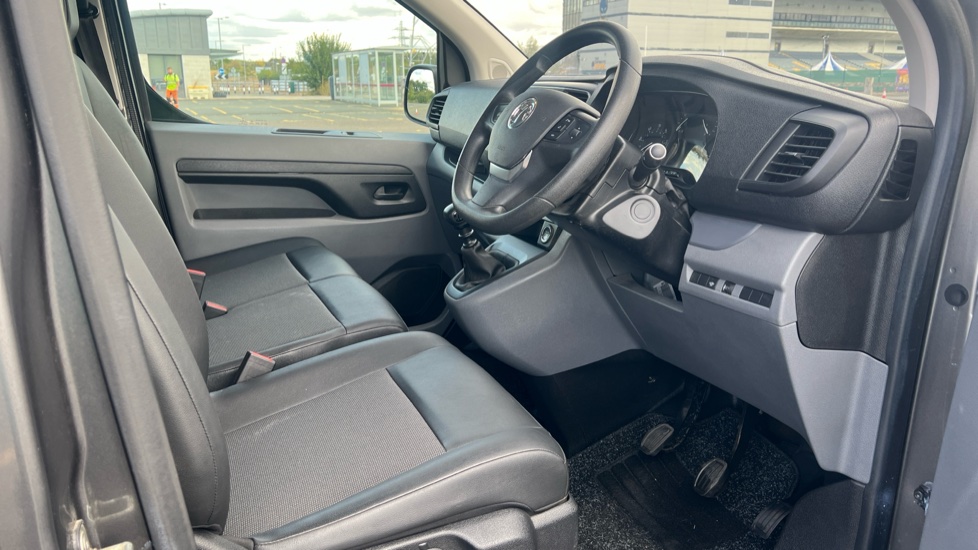 Vauxhall Vivaro L1 Diesel 3100 2.0d 120PS Edition H1 Van - Image 6