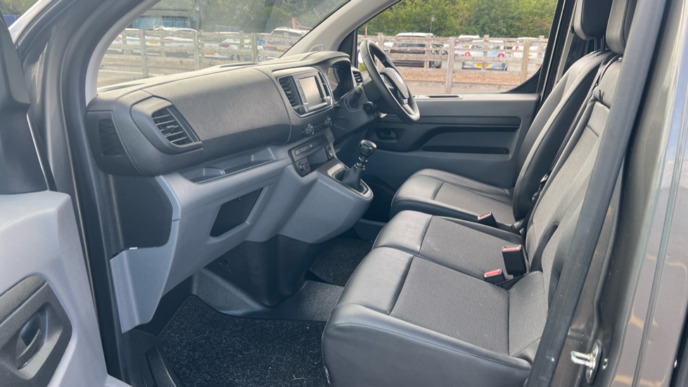 Vauxhall Vivaro L1 Diesel 3100 2.0d 120PS Edition H1 Van - Image 13