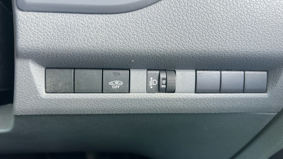 Vauxhall Vivaro L1 Diesel 3100 2.0d 120PS Edition H1 Van - Image 21