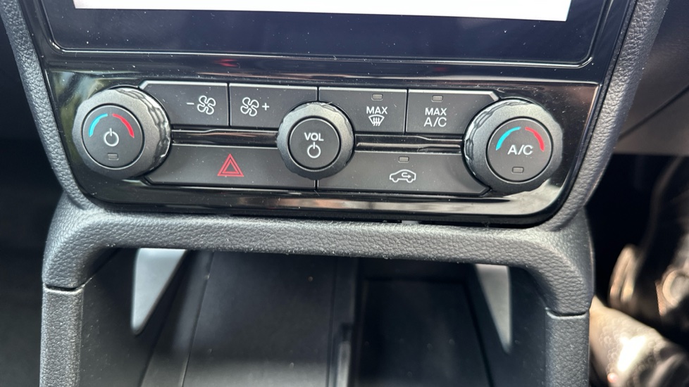 Ford Ranger Diesel Pick Up Double Cab Wildtrak 2.0 EcoBlue 205 Auto - Image 40