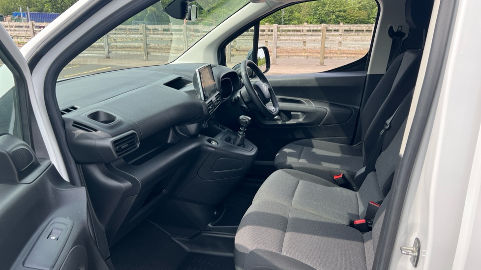 Citroen Berlingo M Diesel 1.5 BlueHDi 1000Kg Driver Ed 100ps 6 Speed [S/S] - Image 13