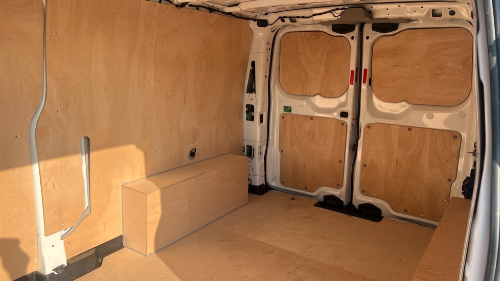 Ford Transit Custom 300 L2 Diesel Fwd 2.0 EcoBlue 136ps H1 Van Limited - Image 14