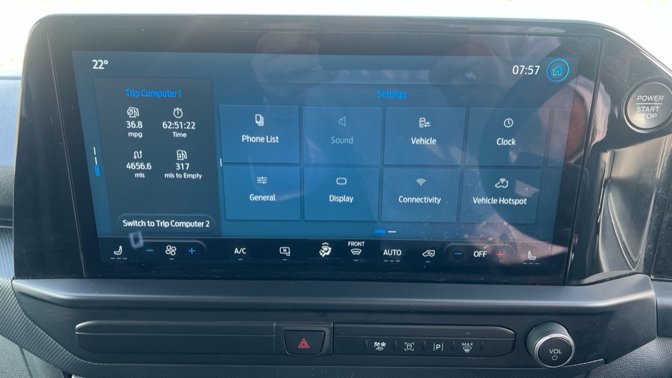 Ford Transit Custom 300 L2 Diesel Fwd 2.0 EcoBlue 136ps H1 Van Limited - Image 32