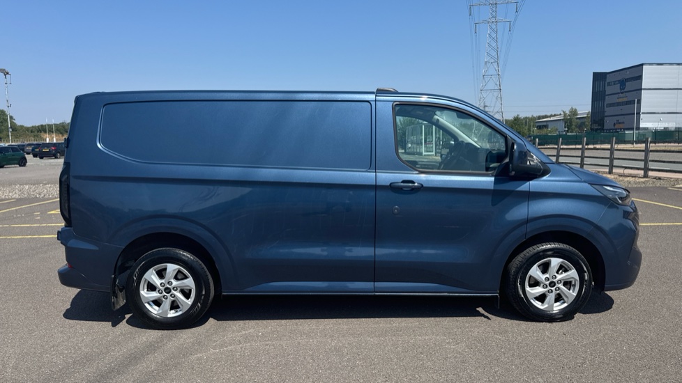 Ford Transit Custom 280 L1 Diesel Fwd 2.0 EcoBlue 136ps H1 Van Limited - Image 9