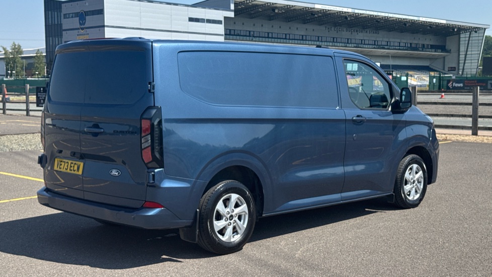 Ford Transit Custom 280 L1 Diesel Fwd 2.0 EcoBlue 136ps H1 Van Limited - Image 10