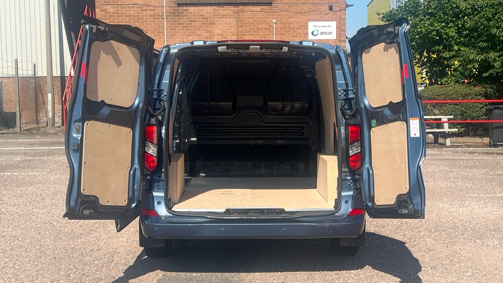 Ford Transit Custom 280 L1 Diesel Fwd 2.0 EcoBlue 136ps H1 Van Limited - Image 3