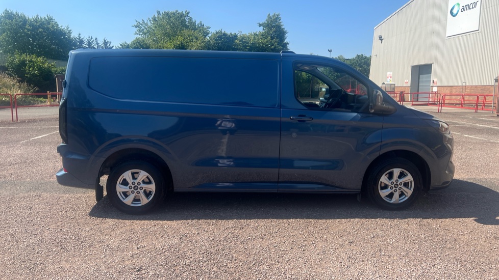 Ford Transit Custom 280 L1 Diesel Fwd 2.0 EcoBlue 136ps H1 Van Limited - Image 9