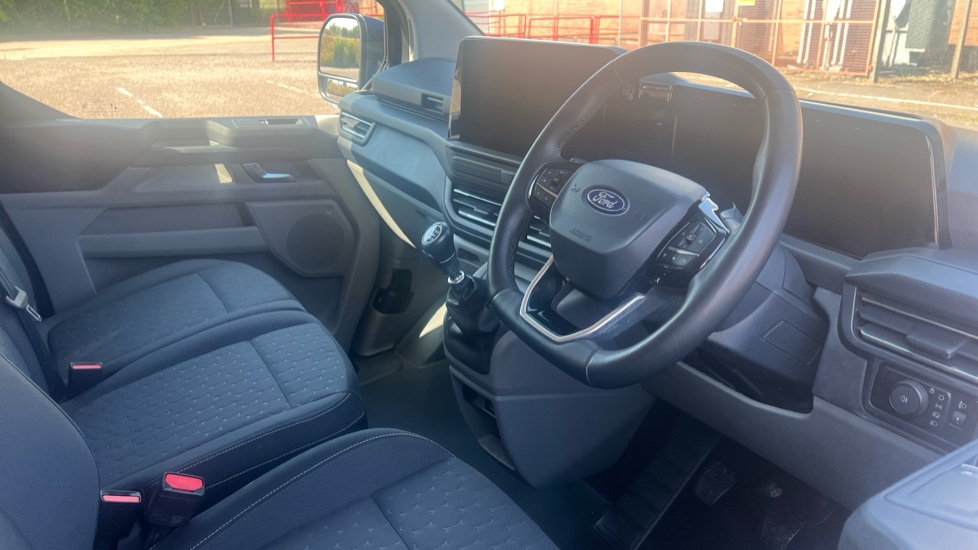 Ford Transit Custom 280 L1 Diesel Fwd 2.0 EcoBlue 136ps H1 Van Limited - Image 16