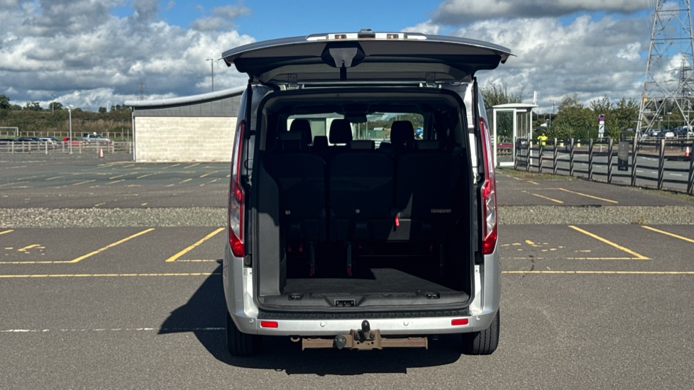 Ford Tourneo Custom Transit Custom Tourneo Lwb Diesel Fwd 2.0 TDCi 130ps Low Roof 8 Seater Titanium - Image 3